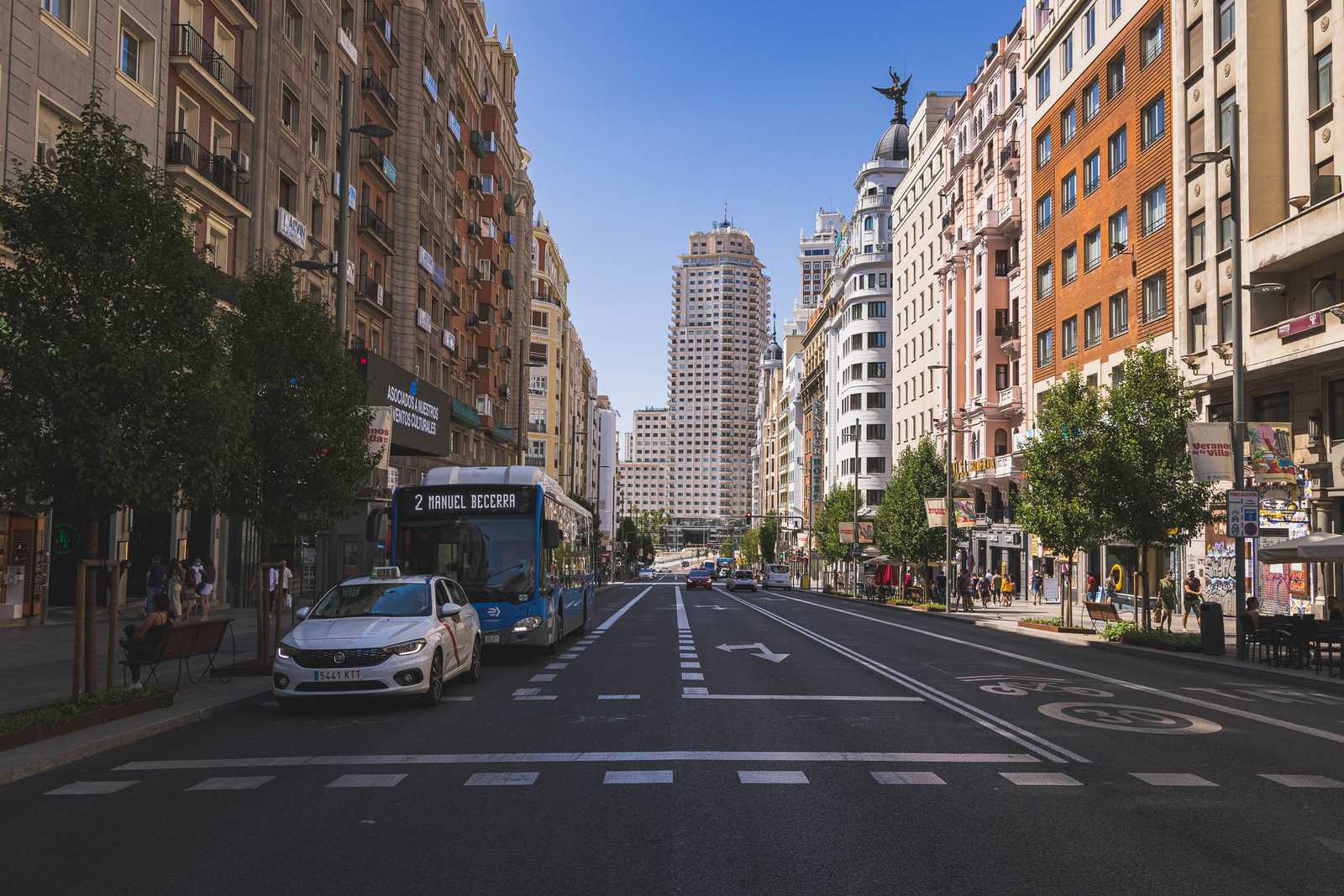 A busy street in the center of Madrid